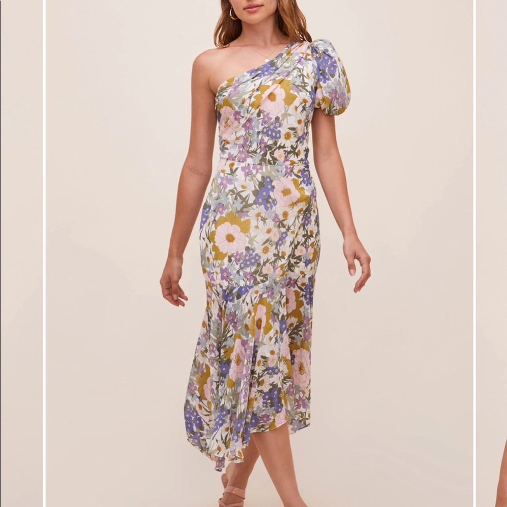 ASTR the Label Santorini One Shoulder Midi Dress - Size M